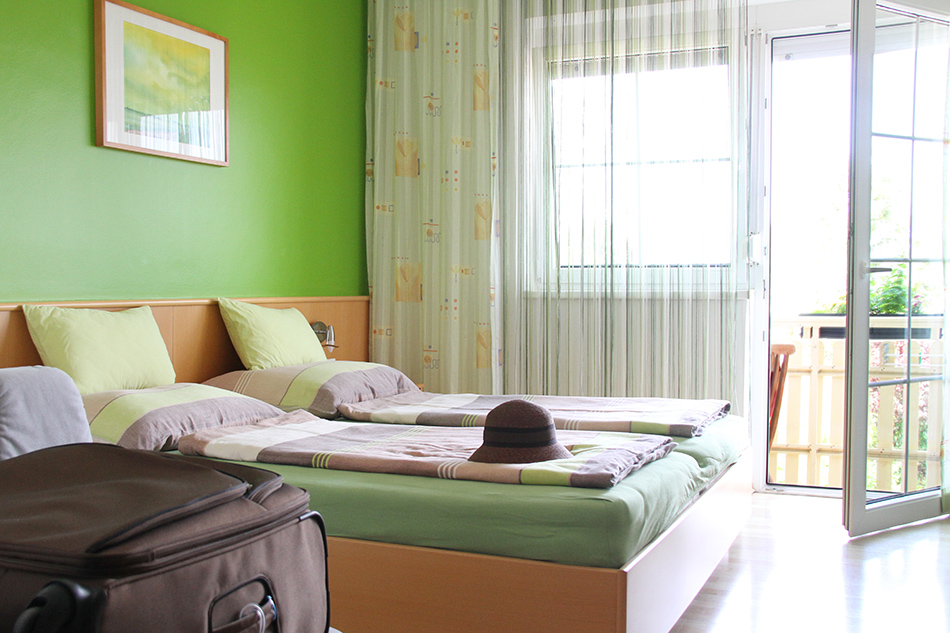 Zimmer grün im Gästehaus Lokalaugenschein